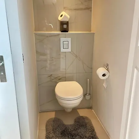 Cozy And Private Close To The Oss